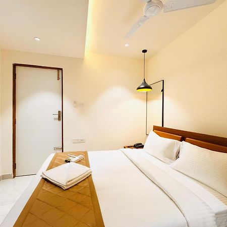 Hotel Star Avenue - Indiranagar Бенґалуру Екстер'єр фото