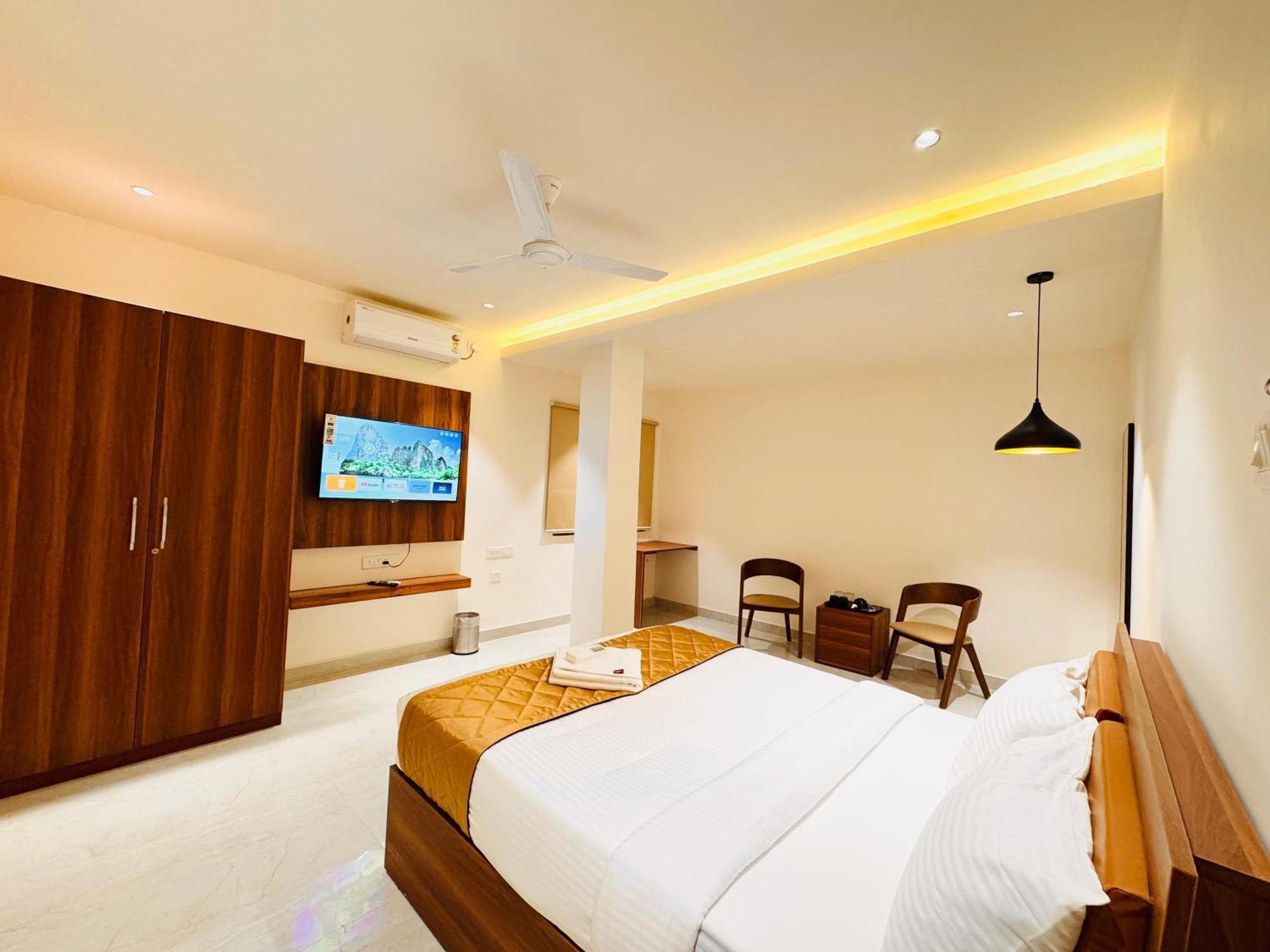 Hotel Star Avenue - Indiranagar Бенґалуру Екстер'єр фото